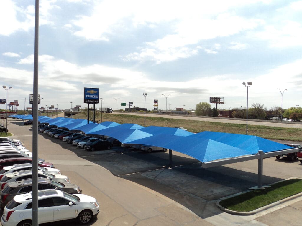 Cantilever vehicle shade structure double row