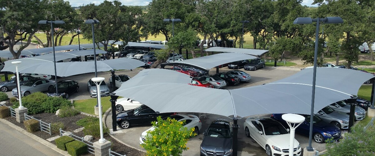 U-shaped parking structure twists and turns thumbnail